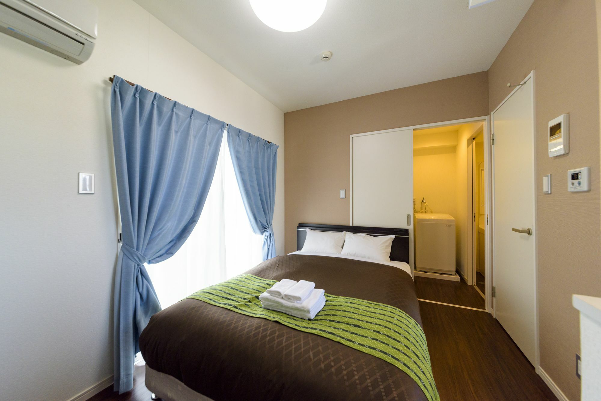 Mr. Kinjo In Makishi Aparthotel Naha Exterior photo